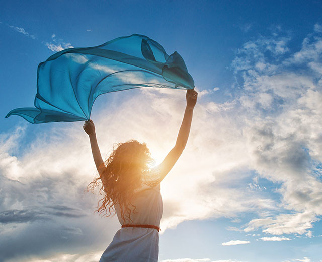 ブラジャーの衣替え、してる？夏には「夏ブラ」で心地いい毎日へ！